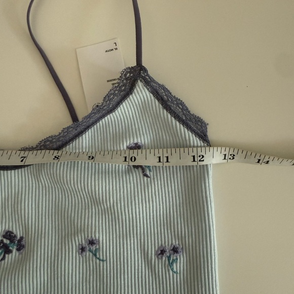 Out From Under Women Blue Floral Ribbed Seamless Cami Tank Top Size L Y2K Trend - Picture 8 of 9